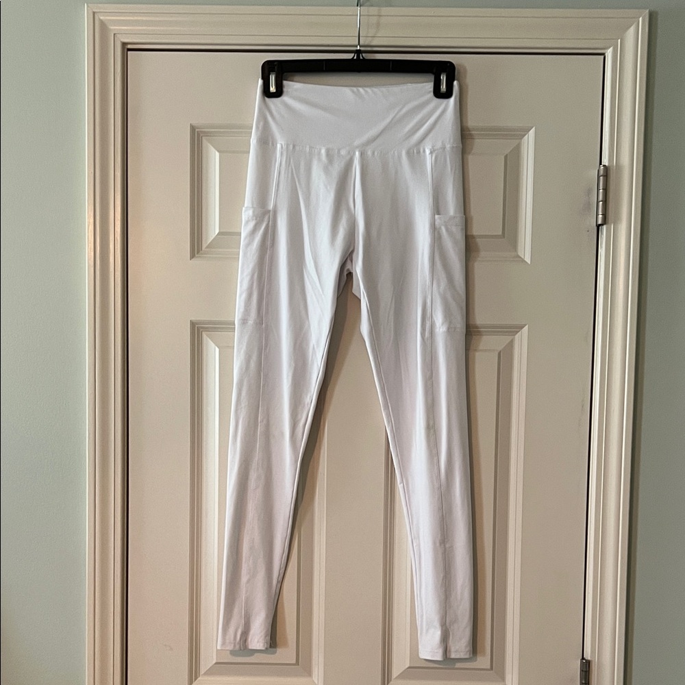 White High-Waisted Leggings
